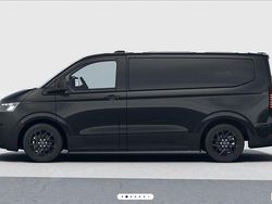 Svart (midnight black metallic) Ny 2025 VW T6.1 Van | 669 500 kr (Lite dyr)