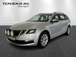 Silver (brilliant silver metallic) Begagnad 2019 Skoda Octavia Ambition Kombi | 159 900 kr (Marknadspris)