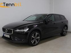 Svart Begagnad 2022 Volvo V60 CC Kombi | 309 900 kr (Bra pris)