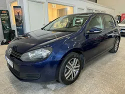 Mörkblå (blå) Begagnad 2011 VW Golf VII Halvkombi | 104 900 kr (Marknadspris)