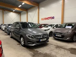 Mörkgrå Begagnad 2017 Mercedes B200 Urban Minibuss | 149 900 kr (Marknadspris)