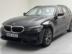 Svart Begagnad 2020 BMW 320 Sport Line Kombi | 229 800 kr (Bra pris)