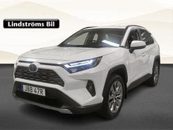 Vit Begagnad 2024 Toyota RAV4 Hybrid Executive SUV | 399 000 kr (Marknadspris)