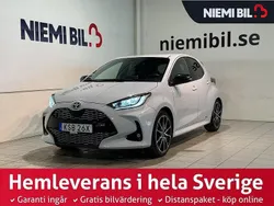 Grå Begagnad 2023 Toyota Yaris Hybrid Sport Halvkombi | 264 900 kr (Marknadspris)