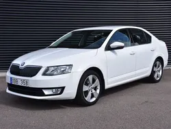 Vit Begagnad 2013 Skoda Octavia Elegance Halvkombi | 109 900 kr (Lite dyr)