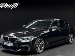 Svart Begagnad 2017 BMW M550 Sedan | 489 800 kr (Marknadspris)