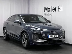 Blå (plasmablå metallic) Ny 2025 Audi Q6 Sportback e-tron S-Line SUV | 842 100 kr