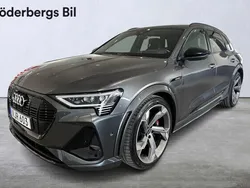 Daytonagrå pärleffekt Begagnad 2022 Audi e-tron Design SUV | 699 000 kr (Marknadspris)