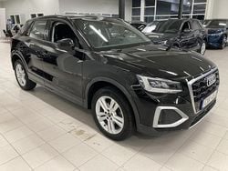 Brilliantsvart Begagnad 2022 Audi Q2 Advanced SUV | 239 000 kr (Marknadspris)