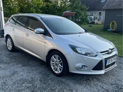 Grå Begagnad 2014 Ford Focus Titanium Kombi | 67 000 kr (Superpris)