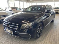 Svart Begagnad 2019 Mercedes E300 Avantgarde Kombi | 139 900 kr