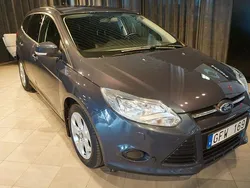 Grå Begagnad 2013 Ford Focus Trend Kombi | 48 000 kr (Marknadspris)