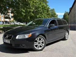 Svart Begagnad 2013 Volvo V70 Momentum Kombi | 76 500 kr (Bra pris)