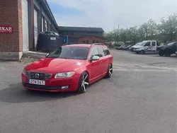 Röd Begagnad 2010 Volvo V70 Momentum Kombi | 80 000 kr (Lite dyr)