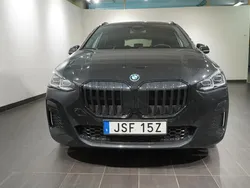 Svart Begagnad 2024 BMW 225 M Sport Kombi | 399 900 kr (Superpris)