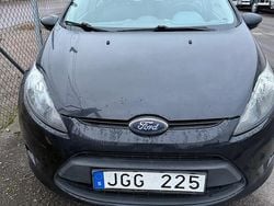 Begagnad 2011 Ford Fiesta Halvkombi | 12 000 kr (Superpris)