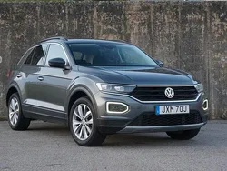 Mörkgrå Begagnad 2018 VW T-Roc SUV | 199 000 kr (Marknadspris)