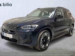 Svart Begagnad 2022 BMW iX3 SUV | 499 800 kr (Marknadspris)