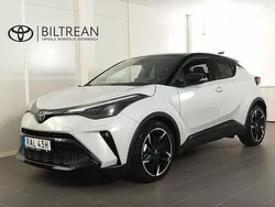 Grå Begagnad 2023 Toyota C-HR Sport SUV | 319 900 kr