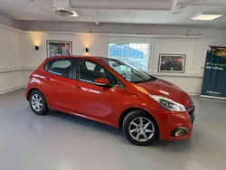 Orange Begagnad 2015 Peugeot 208 Halvkombi | 64 900 kr (Marknadspris)
