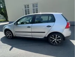 Silver Begagnad 2006 VW Golf V Trendline Halvkombi | 18 000 kr (Marknadspris)