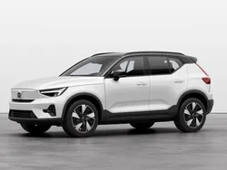 Vit Ny 2024 Volvo XC40 Plus SUV | 534 000 kr (Marknadspris)