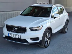 Vit Begagnad 2020 Volvo XC40 Momentum SUV | 314 900 kr (Superpris)