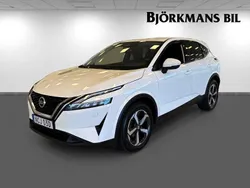 Vit Begagnad 2022 Nissan Qashqai N-Connecta SUV | 269 900 kr (Marknadspris)