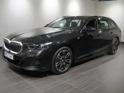 Okänd Begagnad 2025 BMW 530e M Sport Kombi | 709 500 kr (Marknadspris)