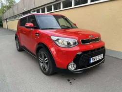 Röd Begagnad 2016 Kia Soul SUV | 118 500 kr (Marknadspris)