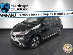 Svart Begagnad 2014 Toyota Aygo Halvkombi | 69 900 kr (Marknadspris)