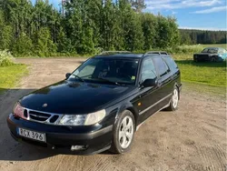 Svart Begagnad 2000 Saab 9-5 Kombi | 11 000 kr (Dyr)