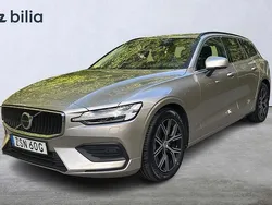 Grå Begagnad 2023 Volvo V60 Core Kombi | 339 000 kr (Bra pris)