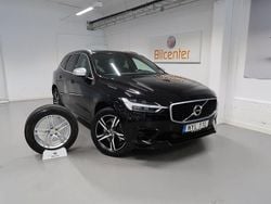Svart Begagnad 2019 Volvo XC60 R-Design SUV | 379 900 kr (Marknadspris)