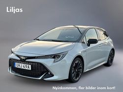 Grå Begagnad 2021 Toyota Corolla Hybrid Sport Halvkombi | 274 000 kr (Marknadspris)