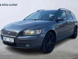Grå Begagnad 2006 Volvo V50 Kombi | 24 900 kr (Bra pris)