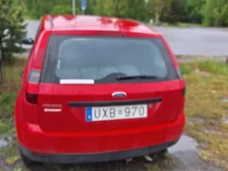 Röd Begagnad 2004 Ford Fiesta Halvkombi | 14 000 kr (Bra pris)