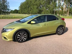 Gul Begagnad 2013 Honda Civic Elegance Halvkombi | 69 000 kr (Bra pris)