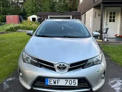 Silver Begagnad 2013 Toyota Auris Multidrive S Halvkombi | 89 900 kr (Marknadspris)