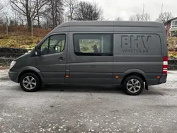Mörkgrå (grå metallic ) Begagnad 2013 Mercedes Sprinter Van | 99 999 kr (Bra pris)