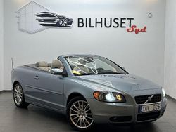 Ljusblå Begagnad 2006 Volvo C70 Summum Cab | 118 500 kr (Marknadspris)