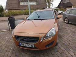 Brun Begagnad 2012 Volvo V60 Kinetic Kombi | 48 000 kr