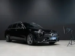 Svart Begagnad 2023 Mercedes C300e Premium Kombi | 499 000 kr (Marknadspris)
