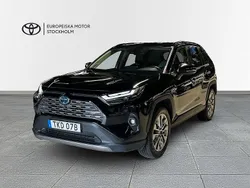Svart Begagnad 2022 Toyota RAV4 Hybrid Executive SUV | 409 900 kr (Marknadspris)