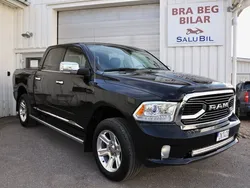 Svart Begagnad 2018 RAM 1500 Pickup | 379 000 kr (Bra pris)