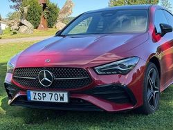 Röd Begagnad 2024 Mercedes CLA250e Sedan | 450 000 kr (Dyr)