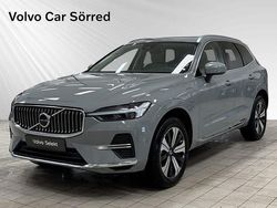 Grå Begagnad 2025 Volvo XC60 Plus SUV | 549 900 kr (Marknadspris)