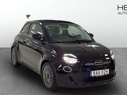 Svart Begagnad 2022 Fiat 500e Icon Halvkombi | 219 900 kr (Marknadspris)