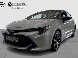 Vit Begagnad 2019 Toyota Corolla Hybrid Executive Halvkombi | 244 900 kr (Marknadspris)