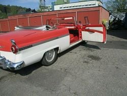 Flerfärgad Begagnad 1956 Ford Fairlane Cab | 499 000 kr